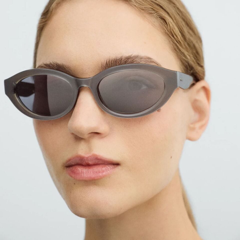 Gigi Studios Mila GS1056 64 Kadın Güneş Gözlüğü